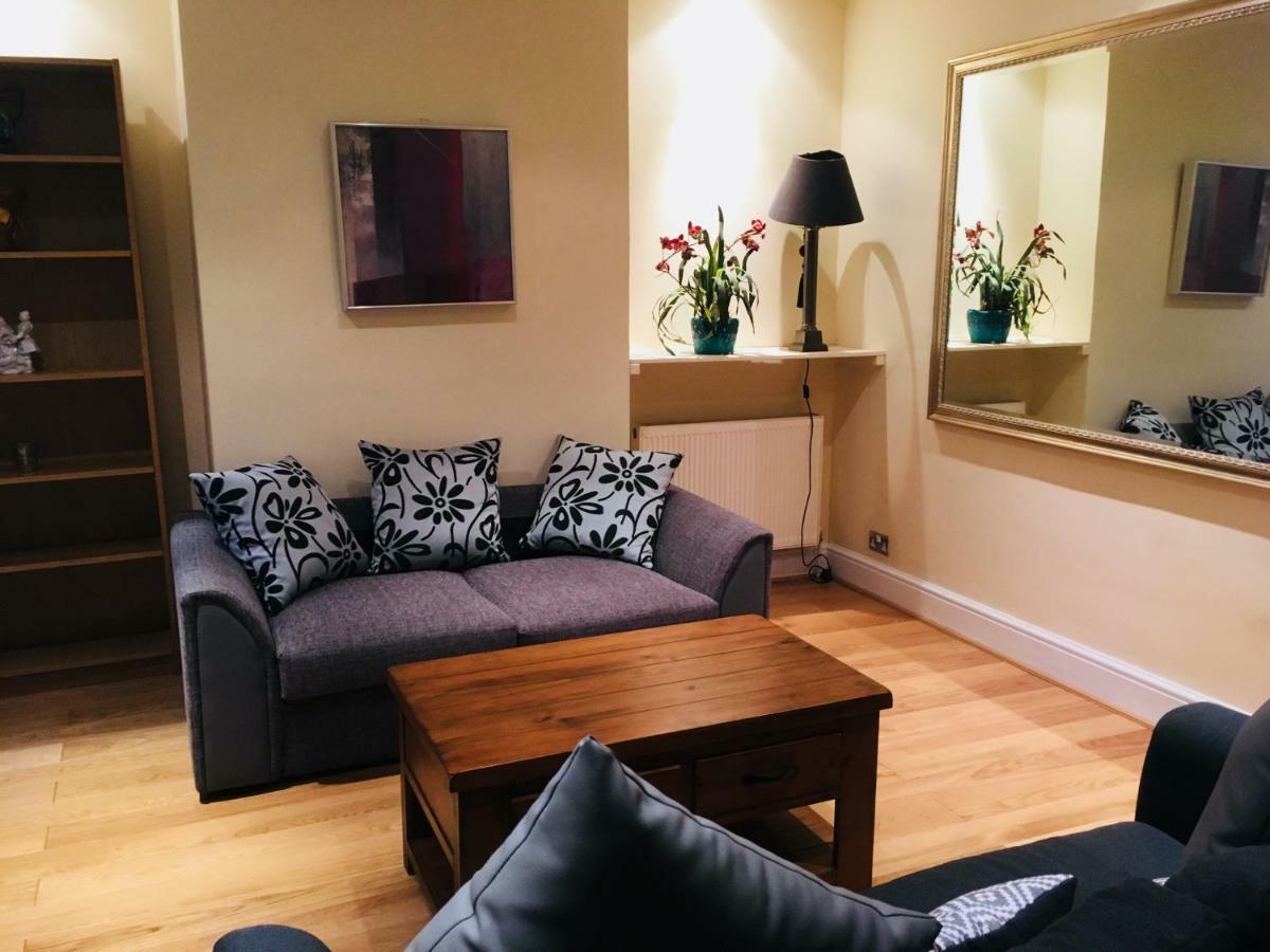Large 2 Bedroom 2 Bathroom Apartment In Westminster Londres Exterior foto